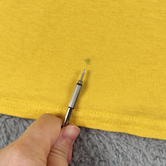 Corona De Mayo Cinco De Mayo Yellow T-Shirt Sz Medium - Picture 3 of 3